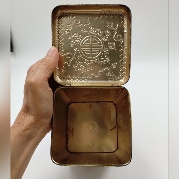 Chinese Oriental  Design Tin Hinged Box  / Made in Holland Lithograph Vintage - Picture 11 of 13